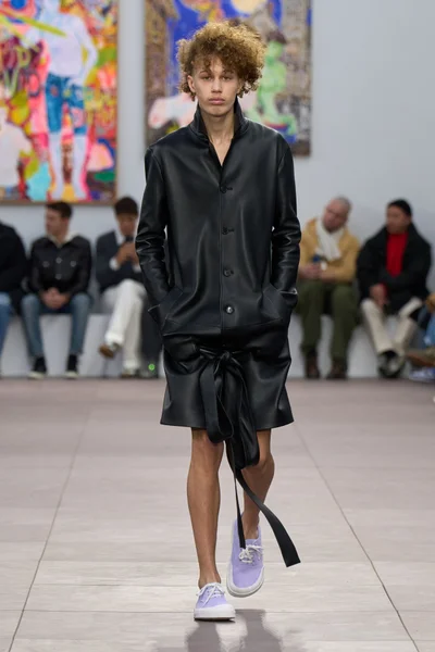 Look 4